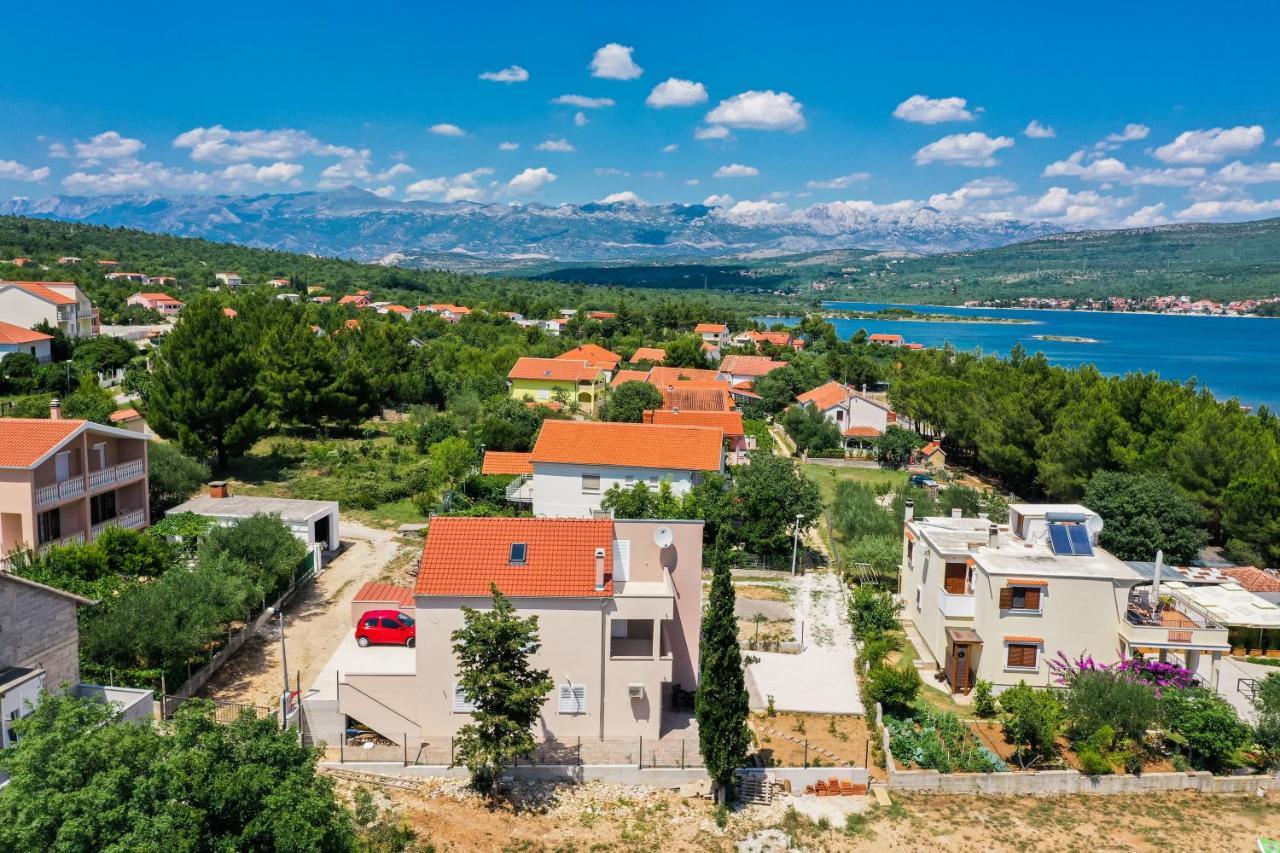 Apartmani Lelu Pridraga Luaran gambar