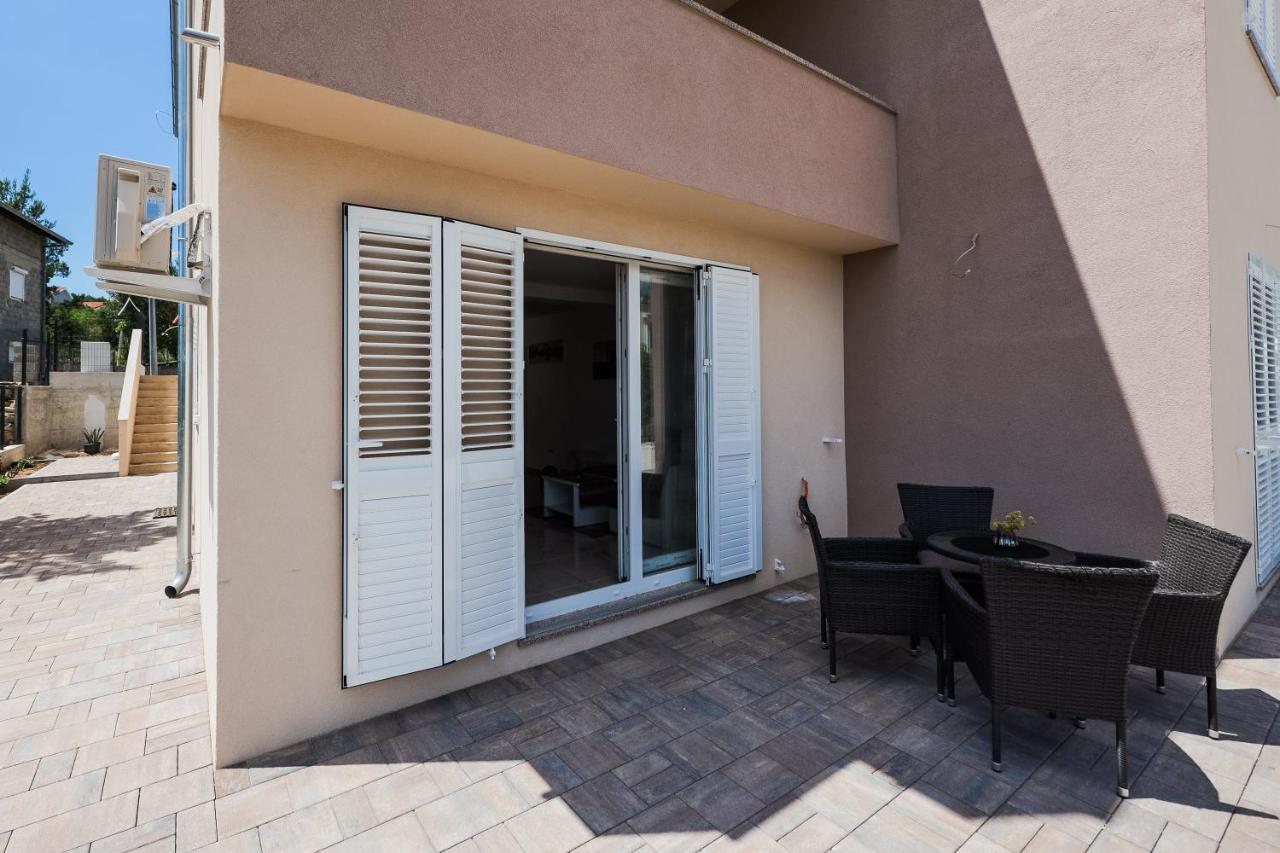 Apartmani Lelu Pridraga Luaran gambar