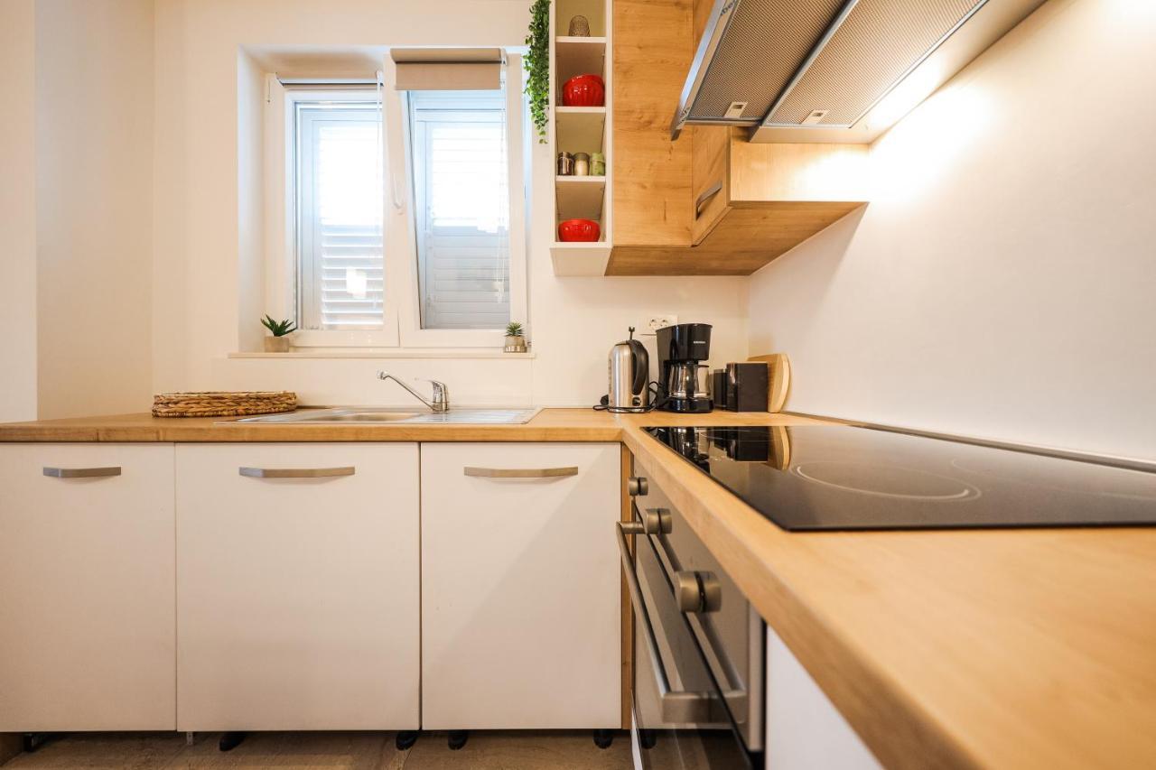 Apartmani Lelu Pridraga Luaran gambar
