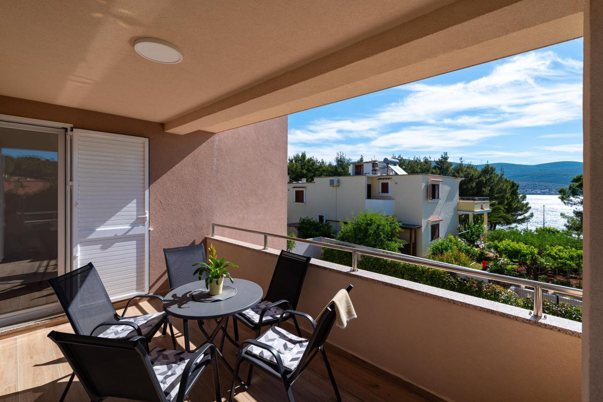 Apartmani Lelu Pridraga Luaran gambar
